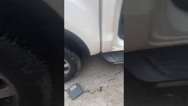 Test thực tế bơm lốp ô tô 70mai mini