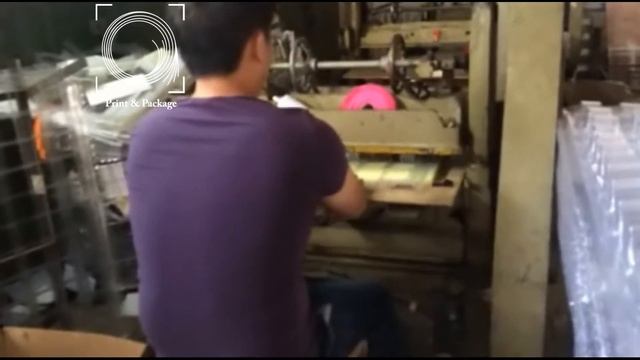 Полуавтоматический пресс для высечки заготовок из блистера