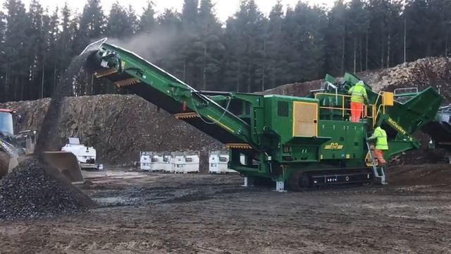 McCloskey C2 Cone Crusher