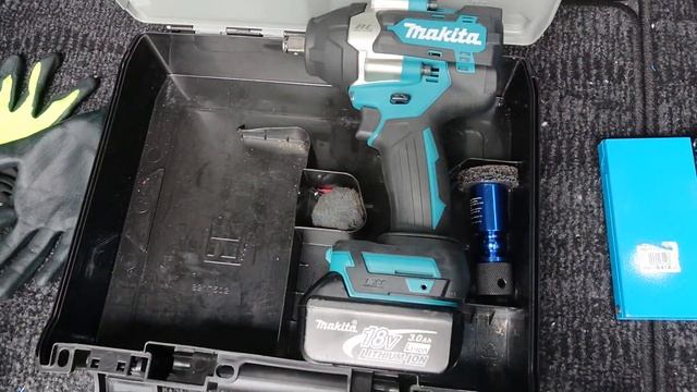 【マキタ】18V新型インパクトレンチ TW700DとTW281Dサイズ比較