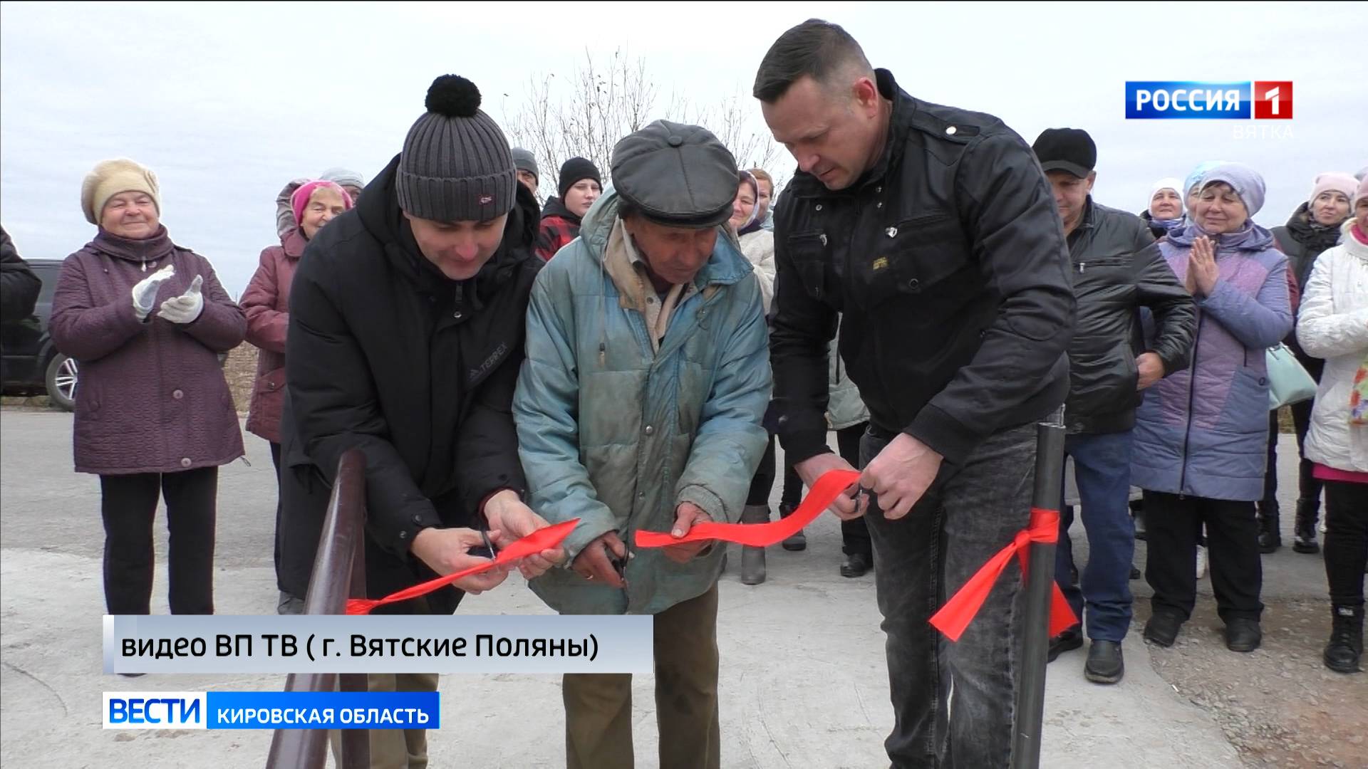 В Вятских Полянах активисты своими силами обустроили заброшенный родник