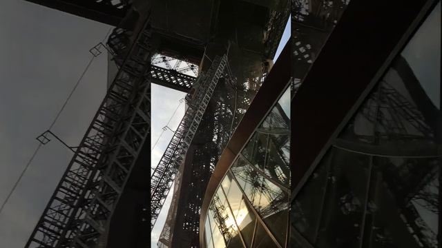 Эйфелева башня, подъем и спуск №43 🗼(4)