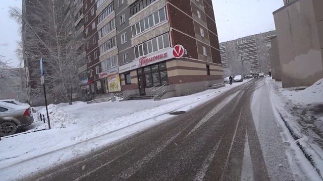 март 2020 снег . поехали в музей
