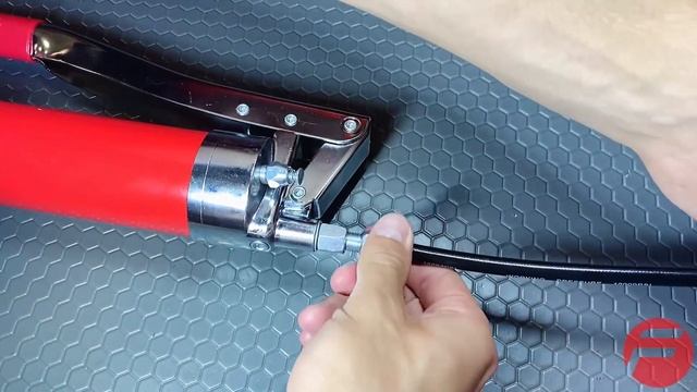 51251 51256 51257 Шланг полимерный гибкий для смазочного шприца