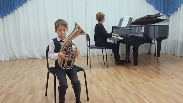 Евдокимов Владимир, 8 лет, Н  Лысенко Песня Выборного из оперы Наталка Полтавка, В  Шаинский Голубо