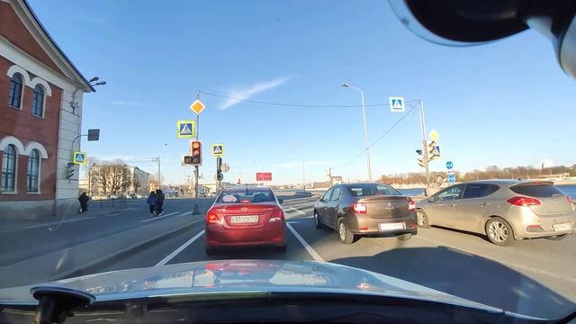 2020.05.01. Погода Петербург. 18:50. +9°. Мир! Труд! Май!