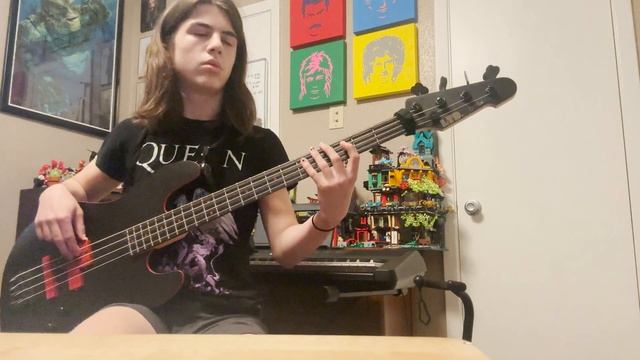 Queen - Dragon Attack - Bass Cover