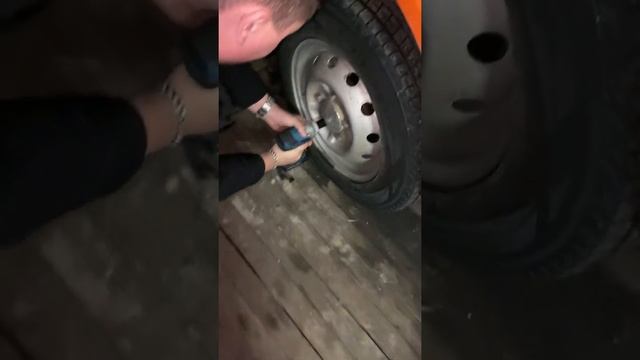 Гайковерт показ для али