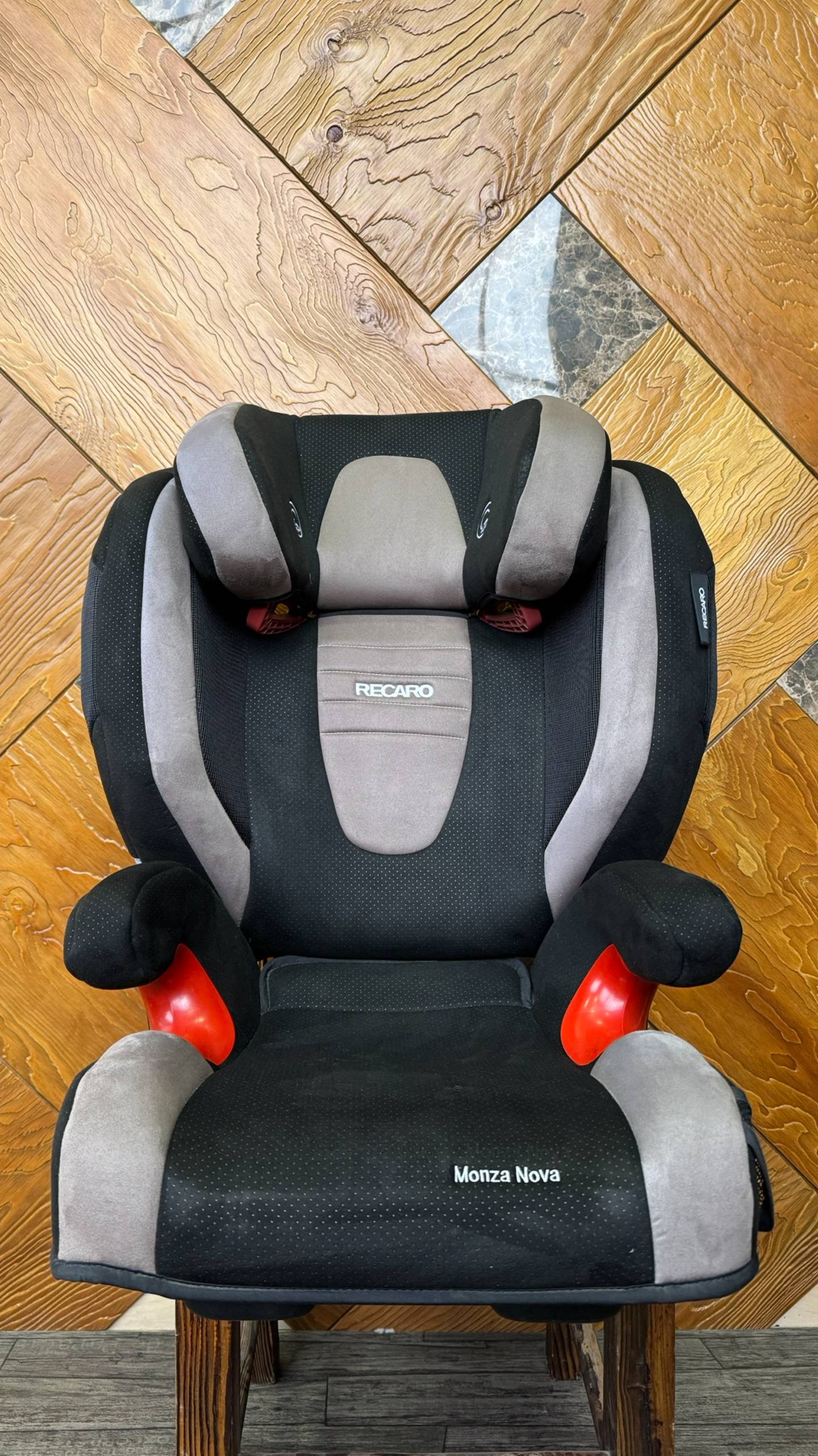 Кресло Recaro Monza Nova