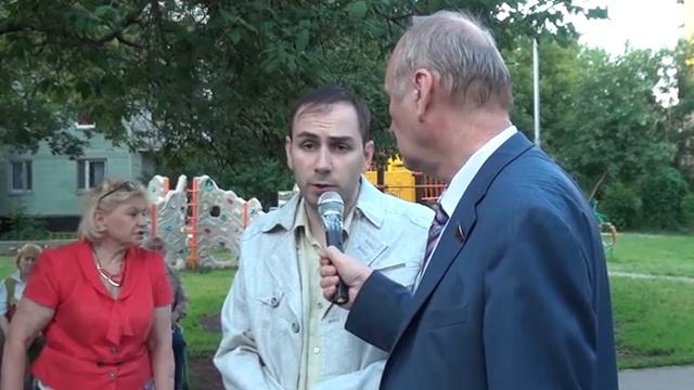 Встреча на 3-ей Новоостанкинской с депутатом ГД А.Потаповым