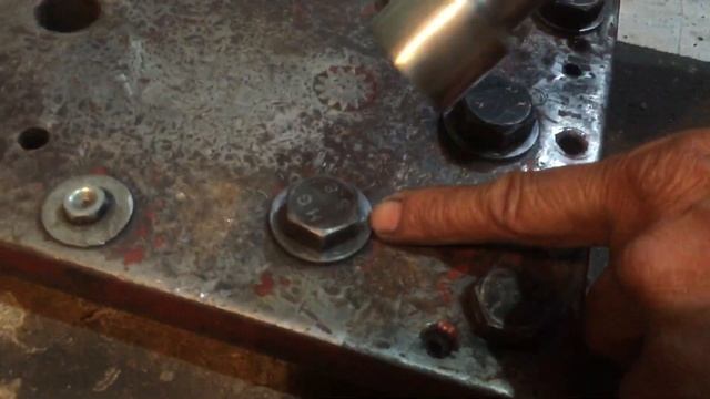 SÚNG MỞ ỐC HAI BÚA CỦA MỸ