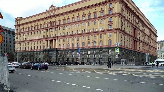 Лубянская площадь. Сход свободных в поддержку политзаключенных.