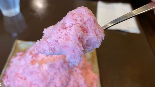 GIGANTIC Shaved ice SUMMER TREAT (Kakigori) Гигантское летнее лакомство из колотого льда (Какигори)