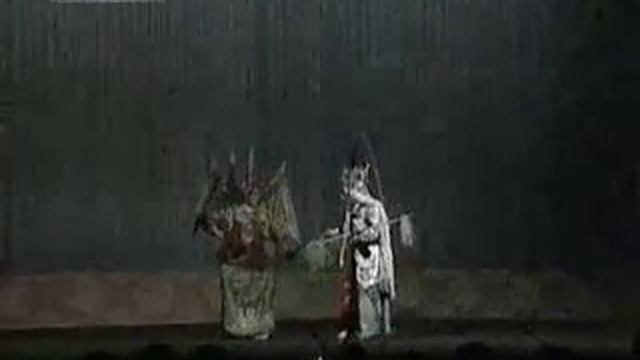 Оружие в Пекинской опере. Восемь больших булав.flv