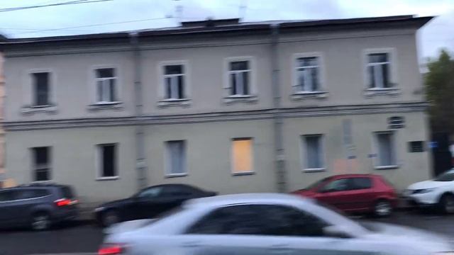 Обшарпаный Петербург. Проспект Бакунина