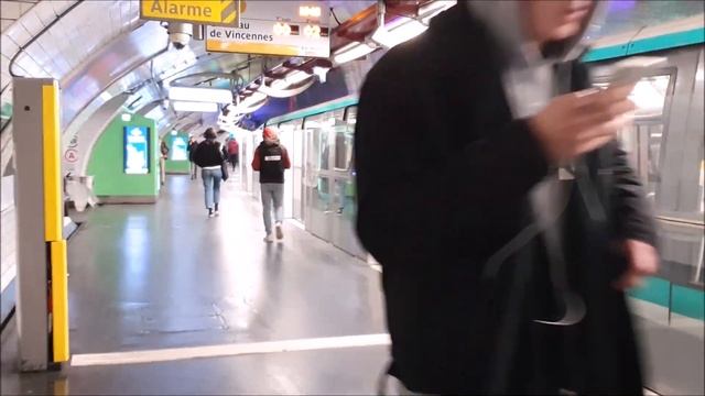 прогулка по Парижу и по Реймс   февраль 2023г