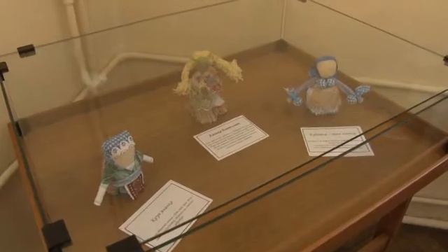 У Чернівецькому краєзнавчому музеї відкрилась виставка ляльок