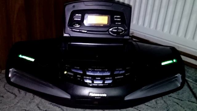 Ubgrade - Boombox Panasonic Cobra decibel meter