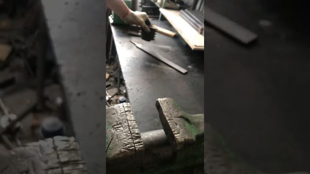 Напильник 350 №1 F.DICK в работе