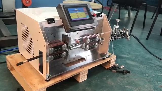Fully Automatic Thick Cable Jacket Stripping Machine