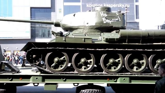 Т-34 на ходу