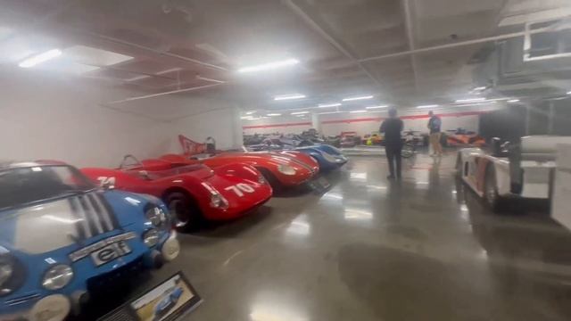 Посетили Petersen Automotive Museum в Лос Анджелесе