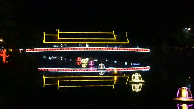 Кхмеры играют на улице или как грамотно просить милостыню в Камбодже