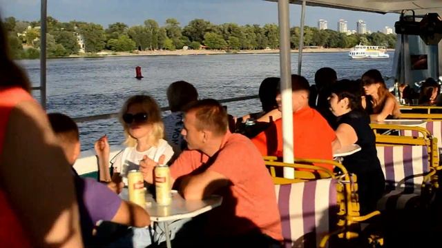 My Vision/Вероника катается на корабле .Танцы на почтовой площади