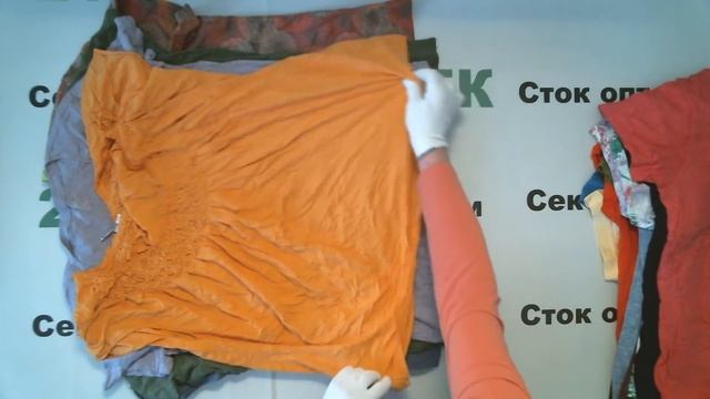 #6678 Футболки XL-XXL женские крем Италия цена 980 руб за 1 кг. /вес 8.7 кг/46 шт/8530 руб/185 руб