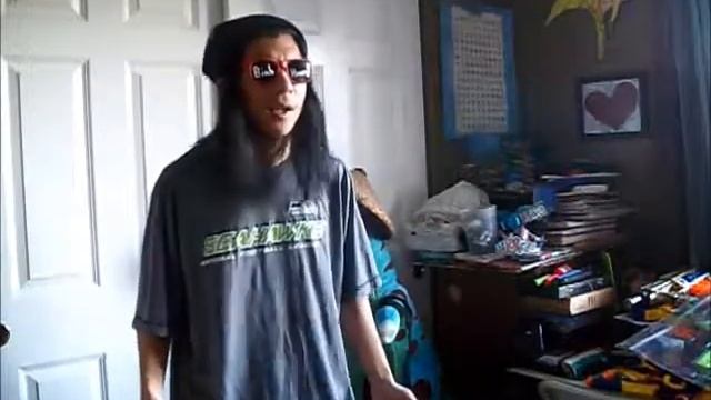 Guy With The Funny Voice And Jerk Guy Roastig each other
