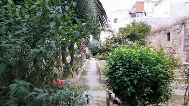 Храм Сан Джованни аль Сеполькро Brindisi.