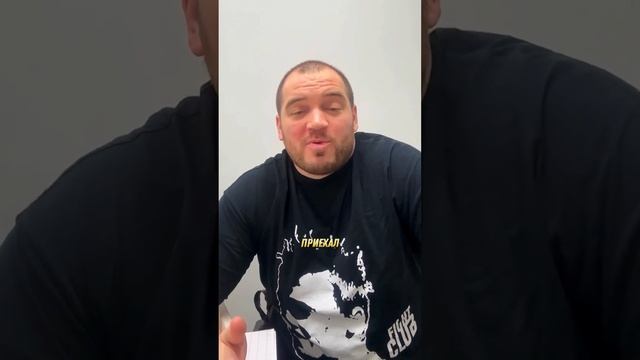Алекс Кардо на пересадке волос