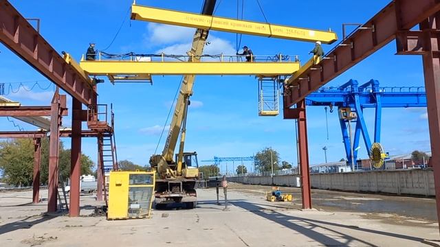 Демонтаж однобалочного и двухбалочного опорных мостовых кранов, 10 октября 2023 года.