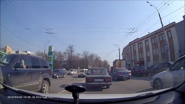 Подставил зад Опелина