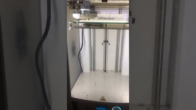 Ultimaker 2 Extenden Plus new project Instagram @earobotikk Cura Battery box Diy Pla