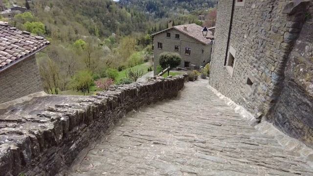 Visitando Rupit, - Посещение Рупит.