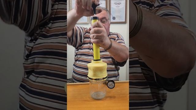 1007 Вакуумный укупорщик Медведева ТО-82 Люкс