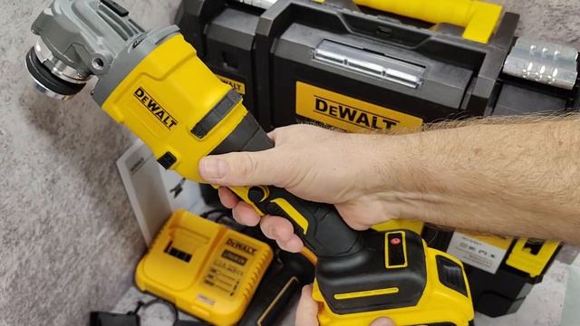 Китайская реплика БОЛГАРКИ УШМ 125 мм DeWALT DCG 407