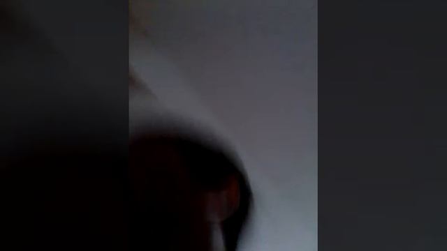 Я ловлю вишню ртом пожалуйста досмотрите до конца. Пж.