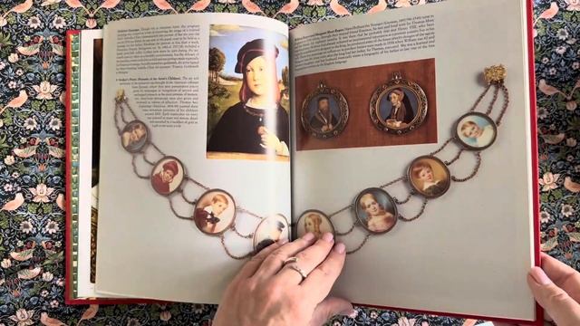 Листаем книгу-альбом Metropolitan Jewelry, 1991