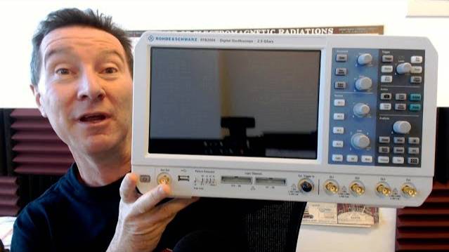 Rohde & Schwarz RTB2004 Oscilloscope Giveaway