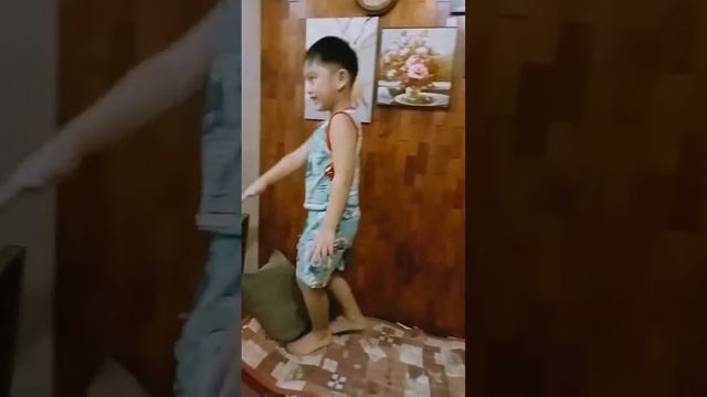 dancer daw sya..dina makuha sa tawas.