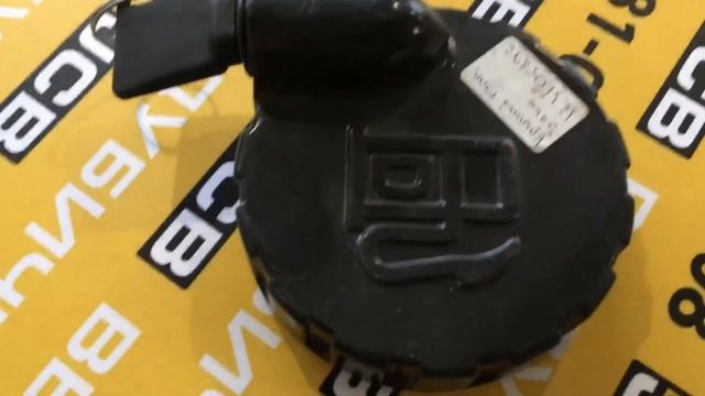 331/33064, 331/45908, 331/26782, 123/05892 Кришка паливного бака(металевого) на JCB 3CX, 4CX