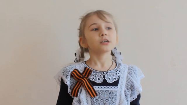 Римма Казакова «На фотографии в газете …»