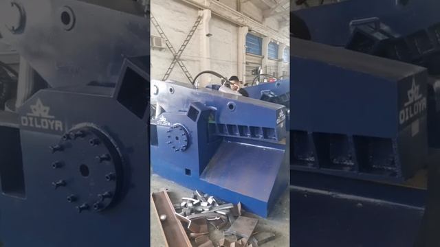 200Ton Waste Rebar Shear With Conveyor