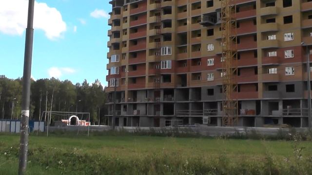 двор домов  33, 31, 35. Пятый корпус.    15 August 2016