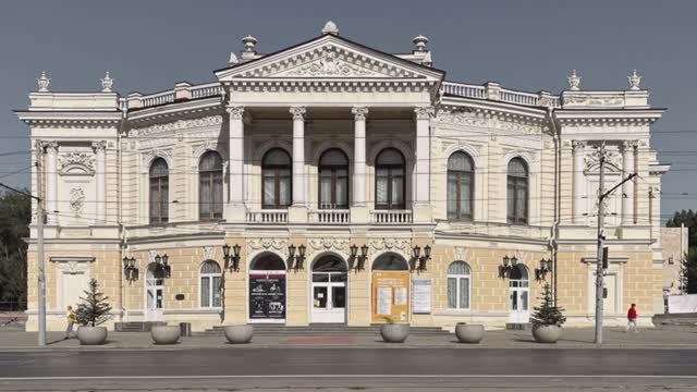 Ростовский академический молодёжный театр в Ростове-на-Дону