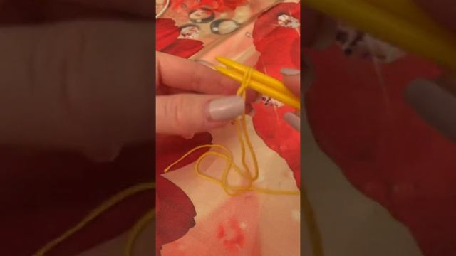 Вяжем первые петельки
