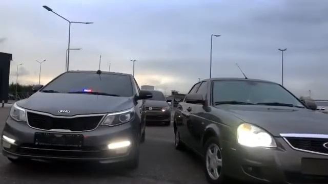 Едут опера
