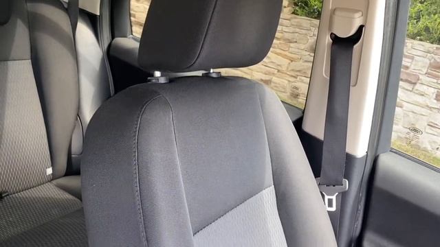 2013 Land Rover Freelander 2 Black & White Edition